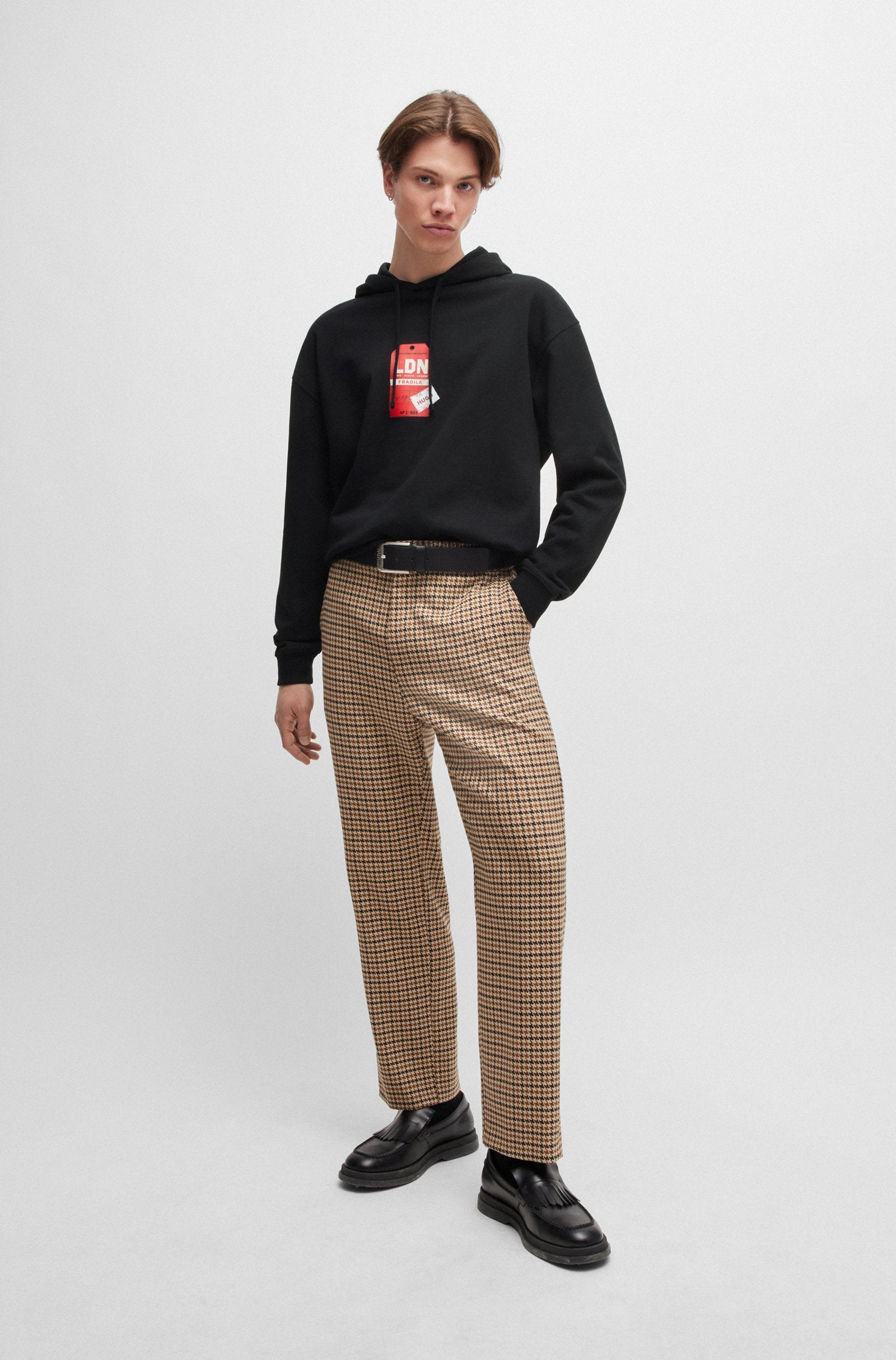 Sudadera con capucha de felpa de algodón con ilustración de etiqueta de equipaje