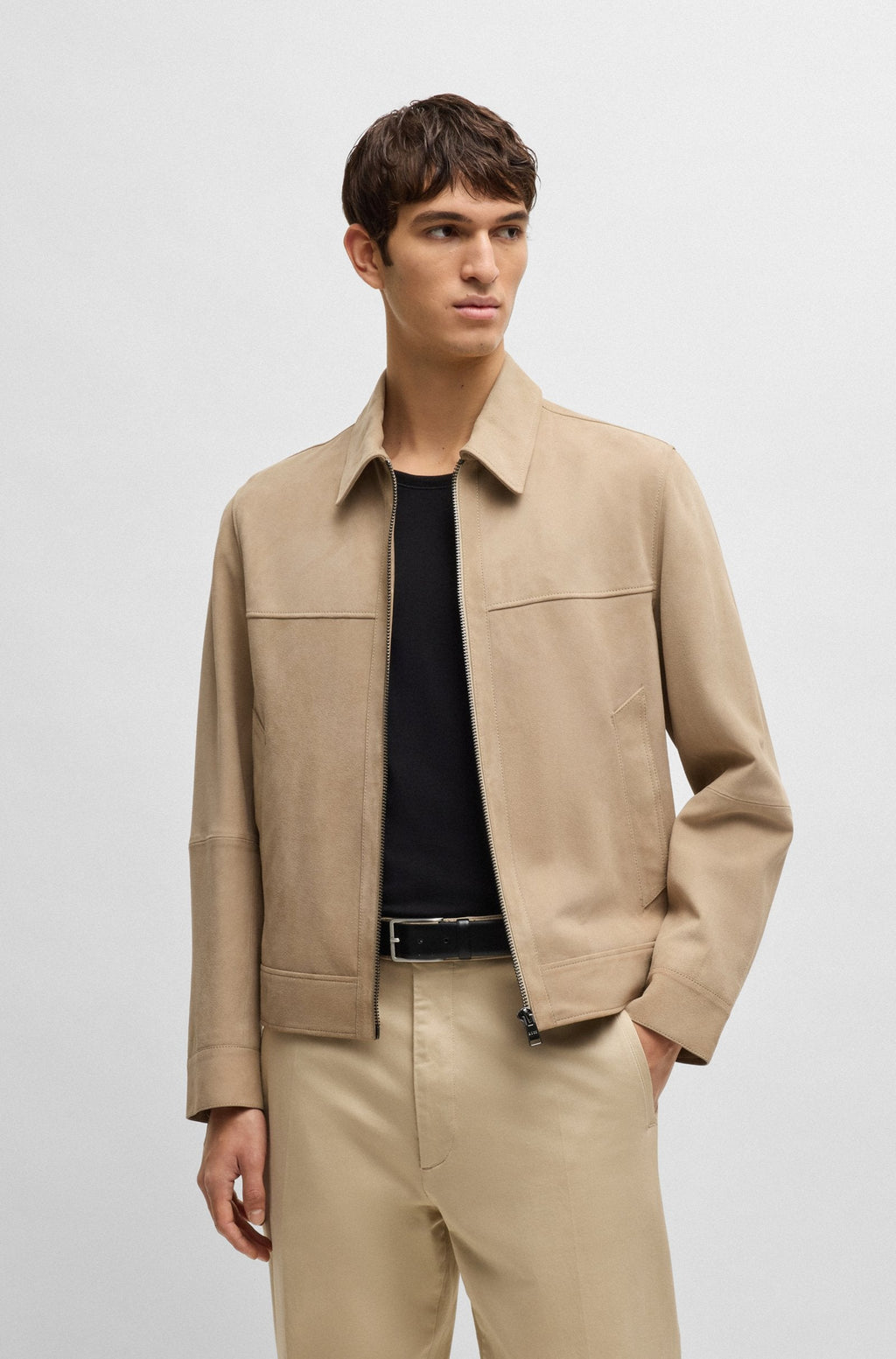 Chaqueta regular fit de ante suave con cremallera en la parte delantera