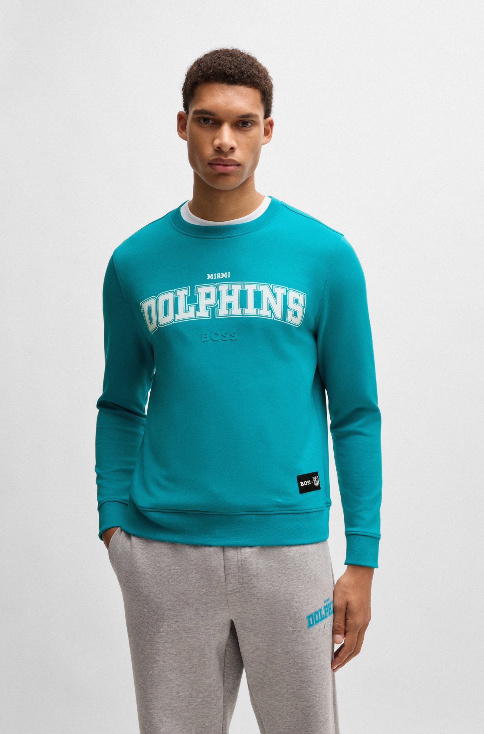 Sudadera regular fit BOSS x NFL con detalle especial de la marca
